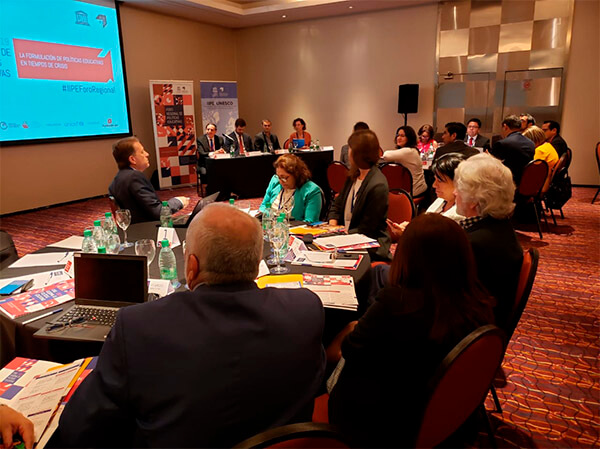 ministra-educacion-nicaragua-foro-politicas-educativas